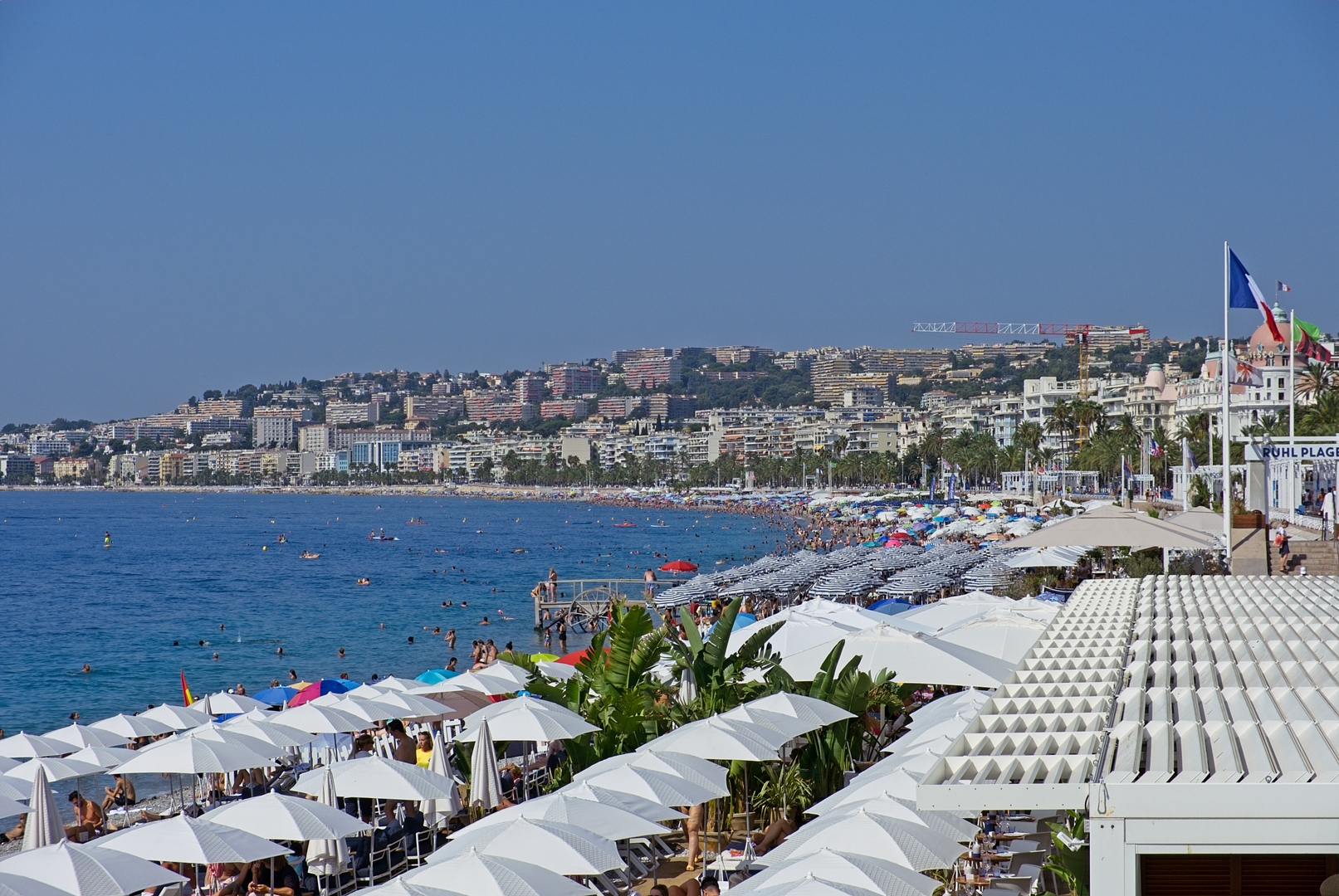 Nicea, miejska plaża.