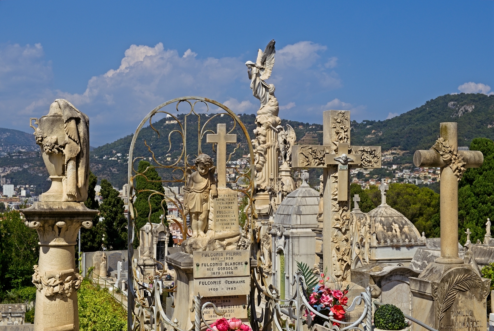 Nicea, Cimetière du Château.