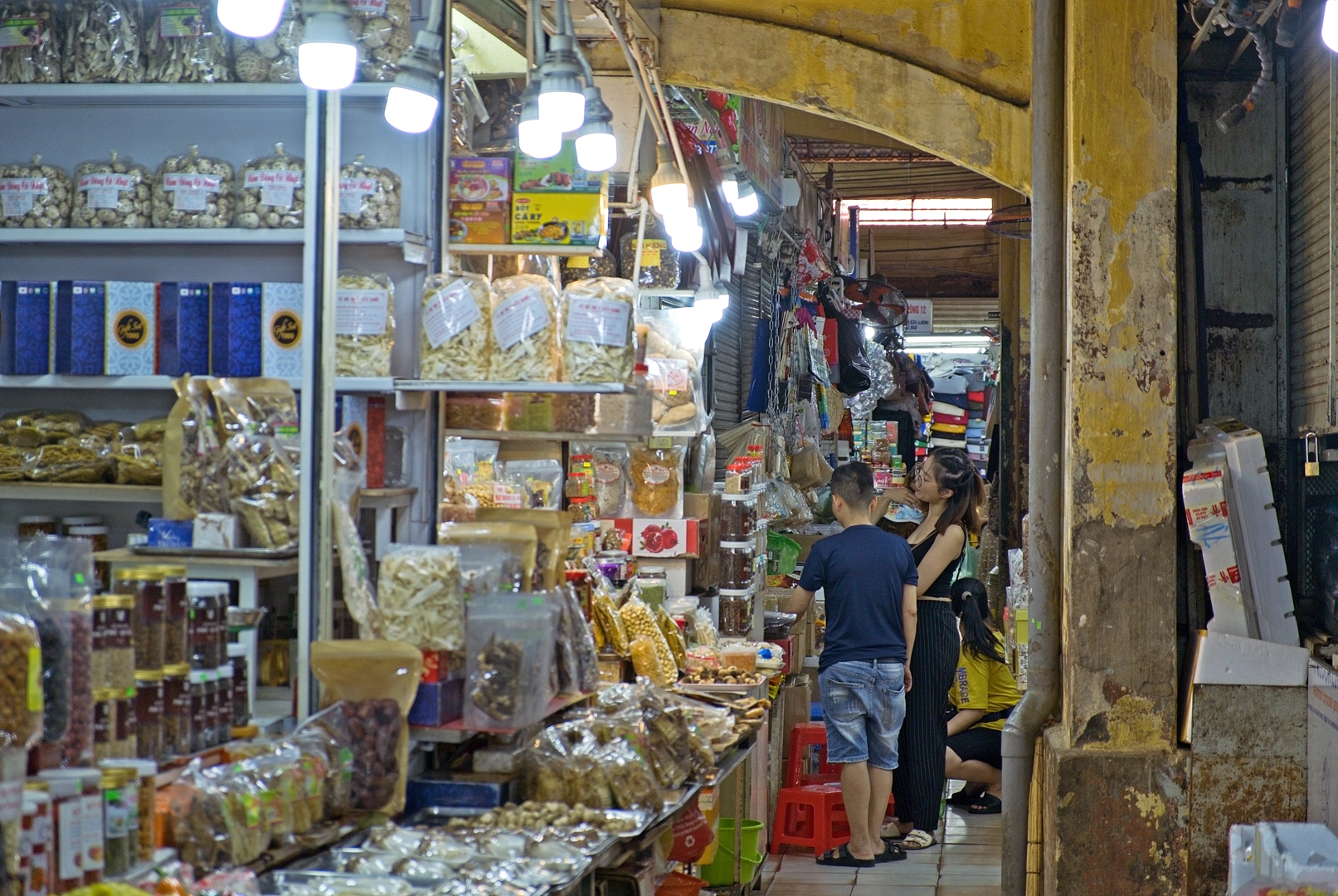 Bến Thành Market.